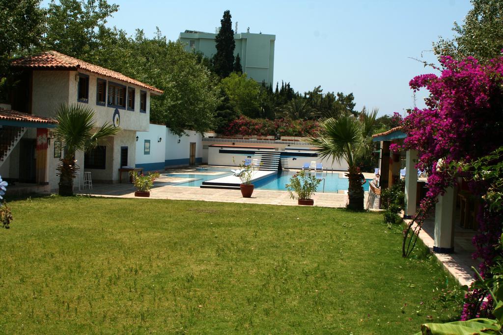 Hotel Kismet