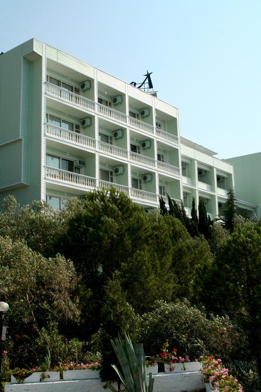 Hotel Kismet