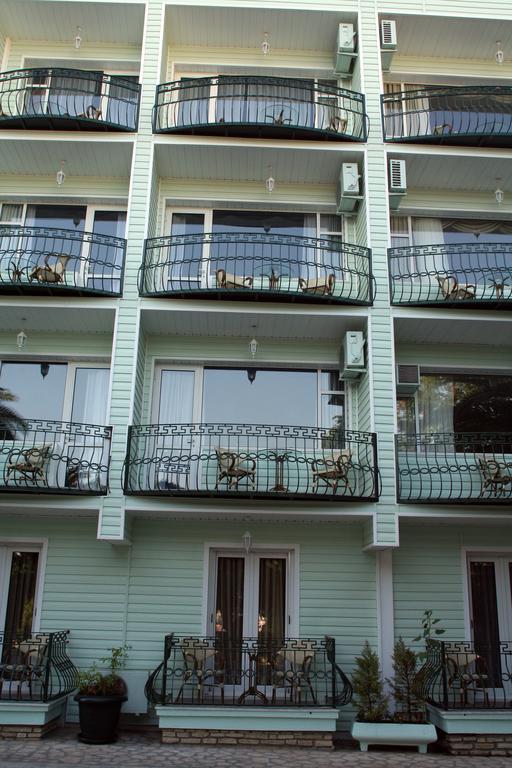 Hotel Kismet